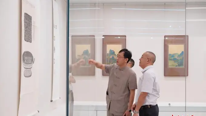 西泠印社姚伟荣:方寸刀笔续文脉,少数民族文字篆刻破界传风骨