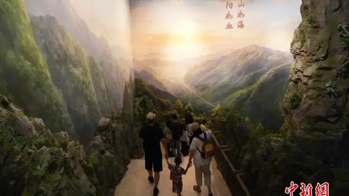 贵州习水：四渡赤水纪念馆迎参观热