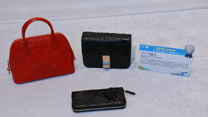 东方市多款融合黎族非遗滨海特色旅游商品 斩获省级旅游商品大赛一银三铜