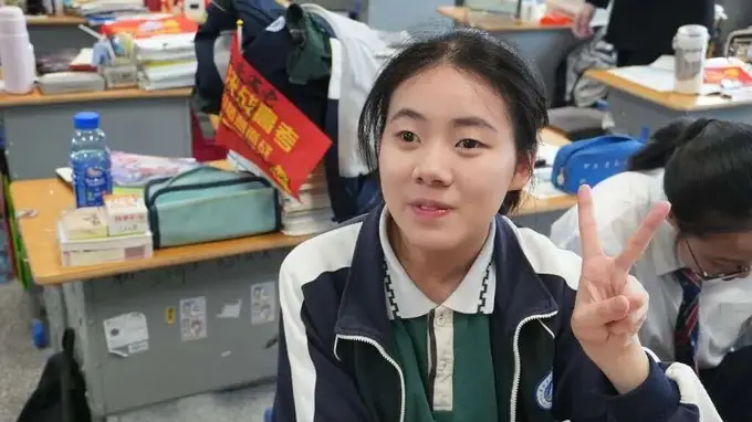 脑瘫女孩603分叩开海南大学校门 校方暖心定制帮扶方案助力逐梦