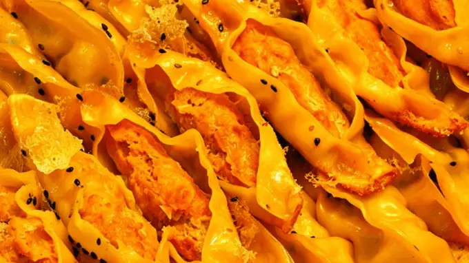 日照必吃非遗美食 三木糁汤配八种海鲜锅贴暖身解腻
