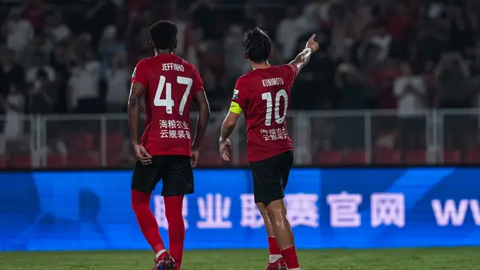 中超赛事焦点：辽宁铁人3-1完胜上海申花 热菲尼奥双响邦本宜裕传射送申花三连败