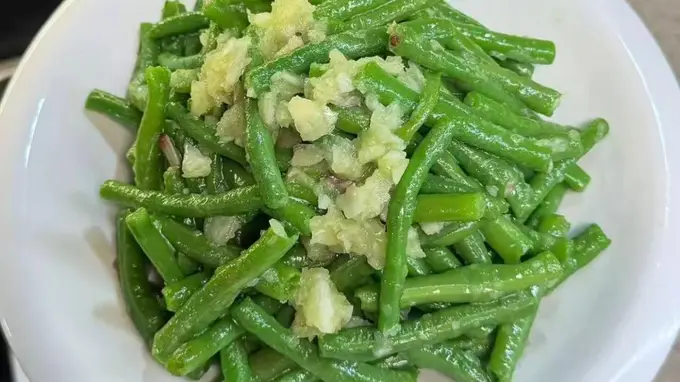 蒜泥拌豆角清爽秘诀大公开，3步搞定夏日爆款凉菜