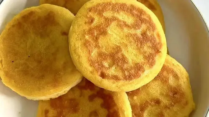 玉米饼配香辣腐乳：地道乡村老味道，粗粮佐餐越吃越香