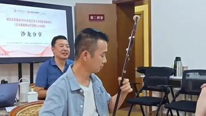 文旅中国会客厅沙龙揭幕：琴韵声中，体验指尖上的千军万马奔腾