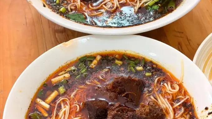跟着省运游内江|甜城的晨光,从一碗鲜香牛肉面填满的味蕾开始