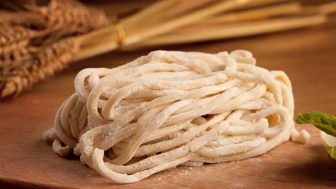传承千年食面传统 科学享用时令新麦 面条选购储存食用健康指南