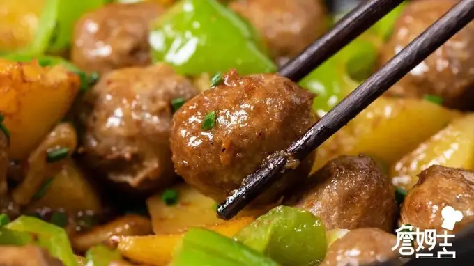 潮汕牛肉丸土豆煲 一口鲜到爆 下班快手硬菜就选它