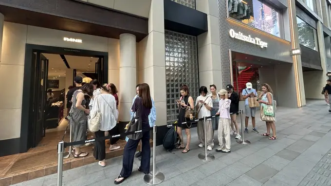 “老外热追的上海永源路探访之二：新民侨梁记”
