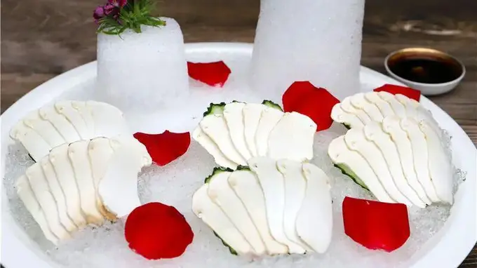 夏凉菌香游云南⑤丨迪庆夏日,雪山草甸邀你赴一场旷野之约