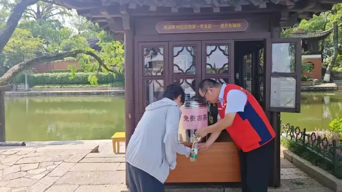 南湖湖心岛夏日清凉护航行动 伴观众安心研学游