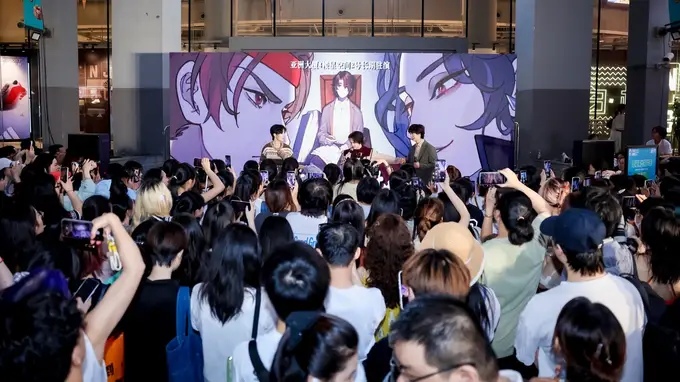 南京路演艺市集爆火 快闪店长盲盒票拉旺商圈夏日流量