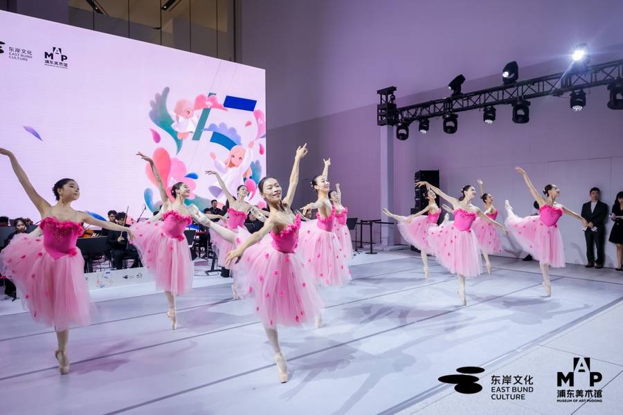 浦东美术馆五周年：艺术种子粲然绽放，从白盒子走向水岸生态