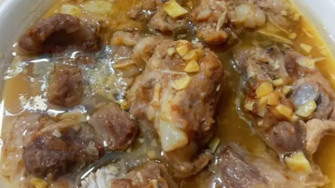 古法腌梅搭配鲜排，一口尝出潮汕代代相传老味道