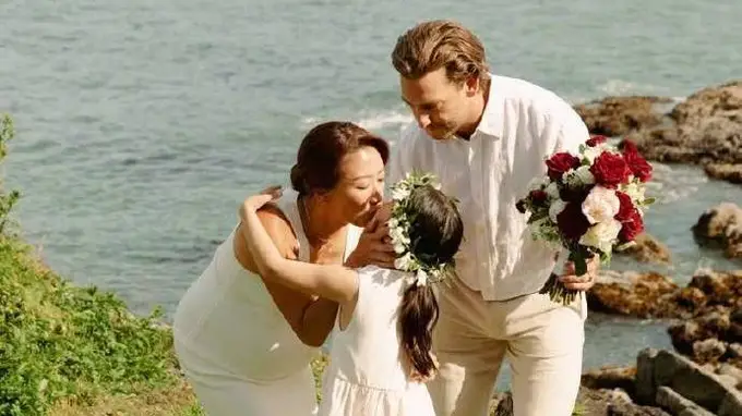 谢霆锋妹妹宣布秘密结婚一周年 公开婚纱照好甜蜜