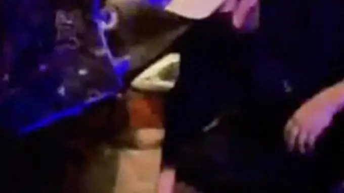 张颂文街头救人获见义勇为！明星褪去光环尽显平民英雄本色