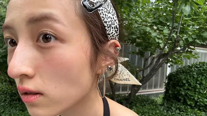张子枫户外随拍脸颊凹陷明显,网友惊呼瘦成“纸片人”