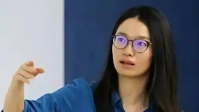 王虹荣获菲尔茨奖，桂林中学沸腾了