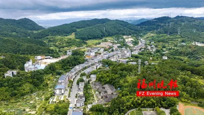 宦溪村状元文旅新地标成型 古街焕新带火全牛宴采摘游