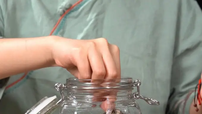 第一次在家泡酒别懵，家用泡酒选这款纯粮酒更省心