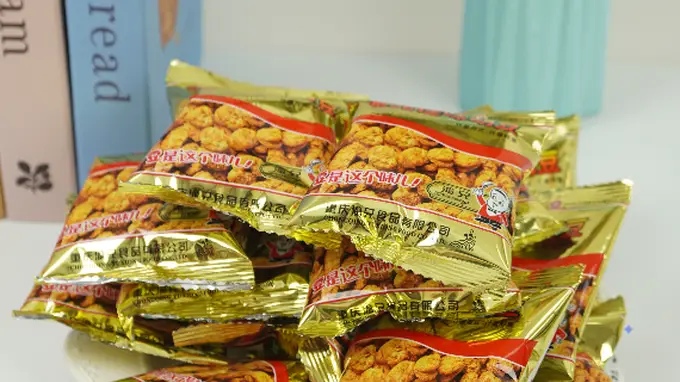渝兄怪味胡豆 山城烟火里的传统零嘴新风味