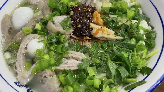 葫芦头泡馍：一碗让你重新认识猪大肠的唐代“黑暗料理”