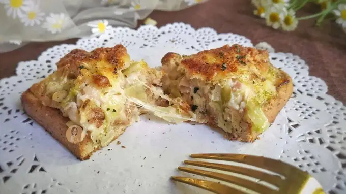 吃不完的包菜做成凯撒大帝面包，味道好吃的饱，一口下去超满足