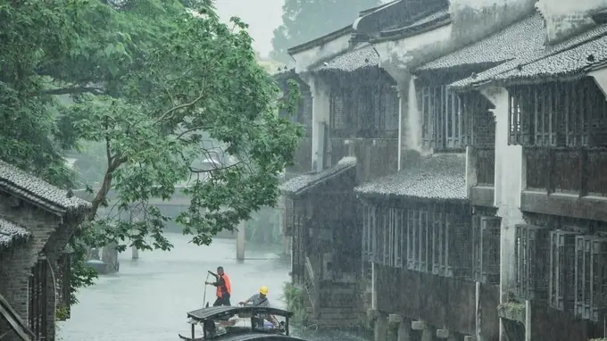 被骂了这么多年，国内景区的审美，终于开始“去油”了