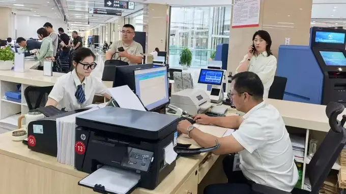 伊金霍洛旗：数智赋能政务升级 不动产登记实现高效办结