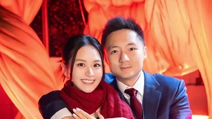 恭喜！香港知名富商终于宣布妻子怀孕，目标生五个儿子和一个女儿