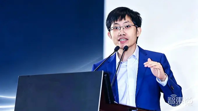 曝DeepSeek拟今年启动IPO!再融资100亿