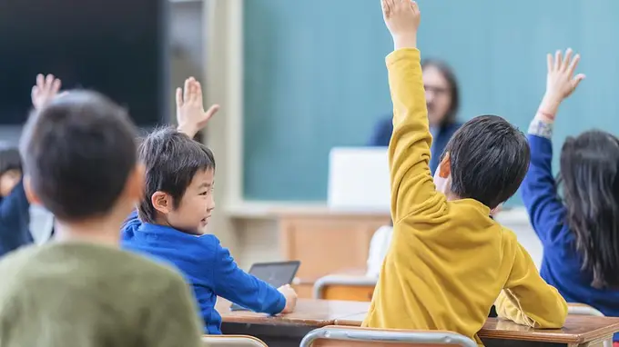 少子化背景下小学幼儿园的关停潮及其影响
