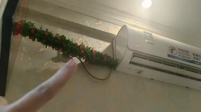 成都多区域涉偷拍摄像头案告破 警方抓获涉案人员并排查拆除偷拍设备