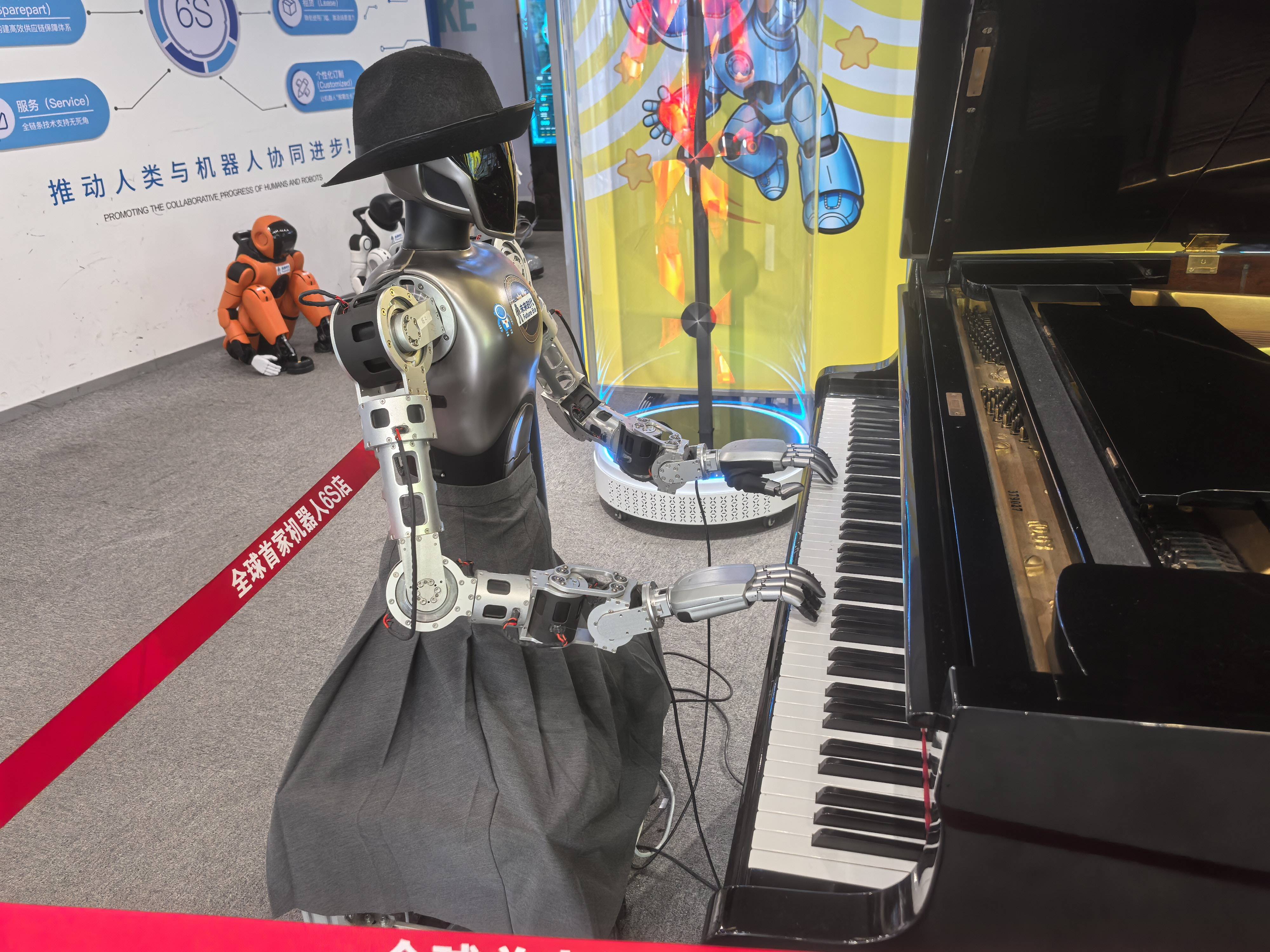 全球首家机器人6S店：开业不到一年，已接待55万人次