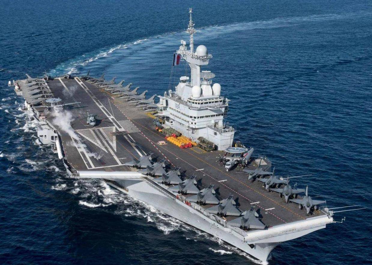 法国不奉陪了，美伊艰难谈判之际，马克龙政府召回“戴高乐”号航母！