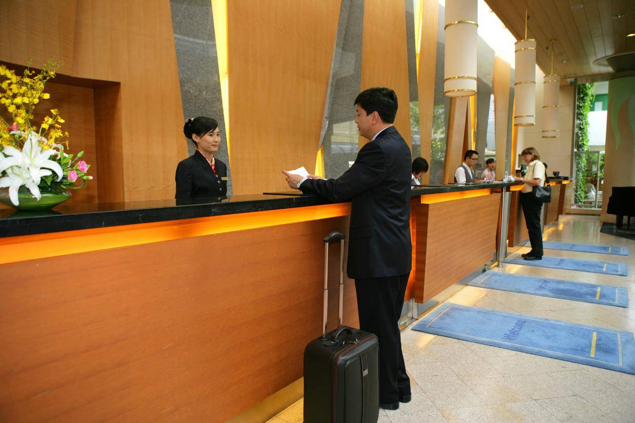 酒店“24小时退房”走红：一场存量竞争下的变相降价