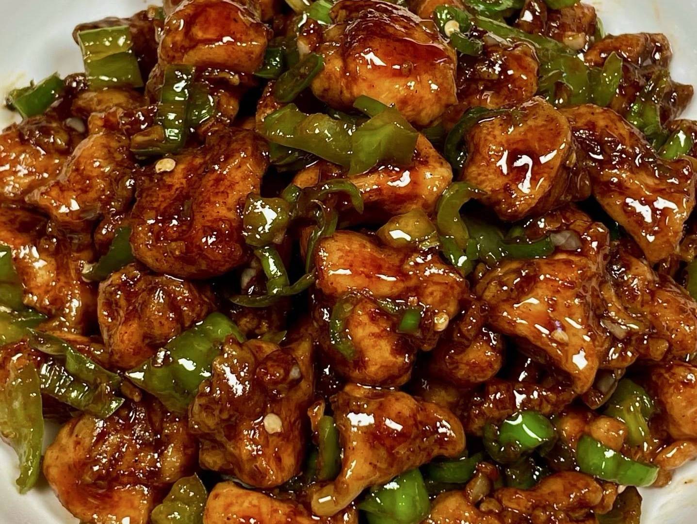 焦香嫩滑小炒鸡腿肉：一口入魂的家常下饭神器