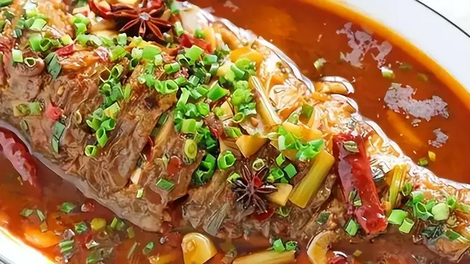 鱼腥味最怕的不是料酒，而是这3种调料，炖鱼时放点，鲜香无腥味