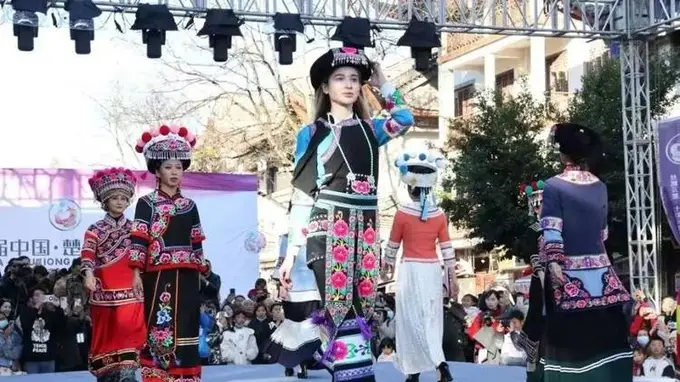 文体休闲双向发力,特色项目持续扩容,近距离感受地道南博风情