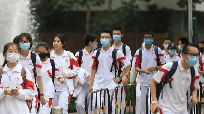 代表建议取消中考分流：我们的孩子，终于不用在15岁被“宣判”了