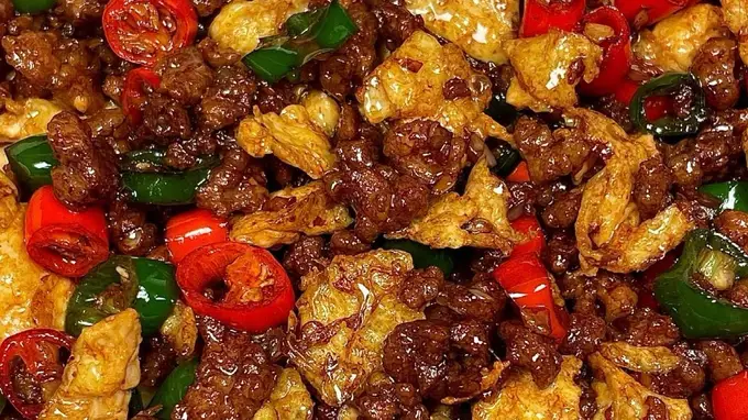 谁发明的神仙吃法?尖椒肉沫炒鸡蛋,好吃到舔盘子!