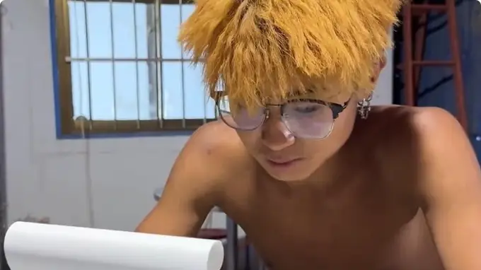 搬瓜少年一篇《我的妈妈》戳中泪点 643万留守儿童的孤独该被看见