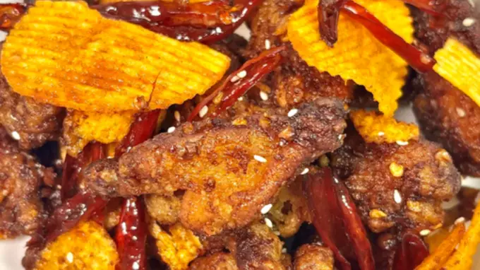 免腌料！用薯片碎做酥脆鸡翅 在家复刻美味零难度
