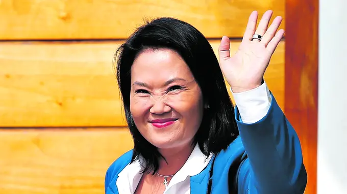19岁的“第一夫人”，51岁的秘鲁女总统