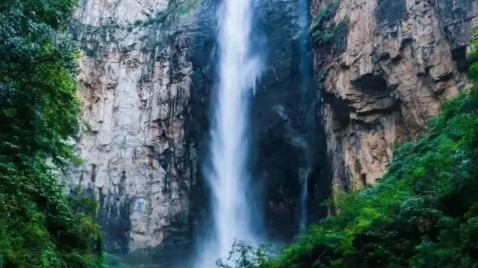 河南的瀑布，太美了