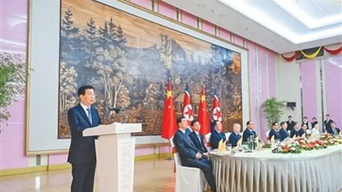 王沪宁出席《中朝友好合作互助条约》签订65周年纪念招待会