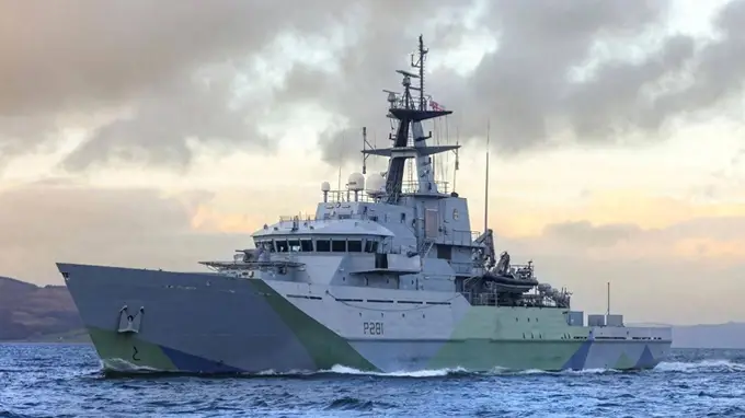 俄护卫舰英吉利海峡实弹射击 英法军机现场监督