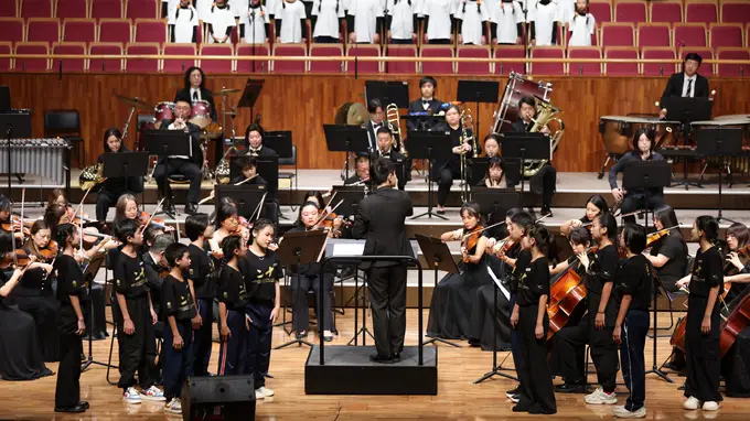 流水带走光阴却留下爱，这场慈善音乐会办了20年