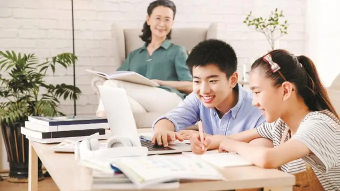 家长是“人形闹钟”？！催得越紧，孩子“摆烂”越快