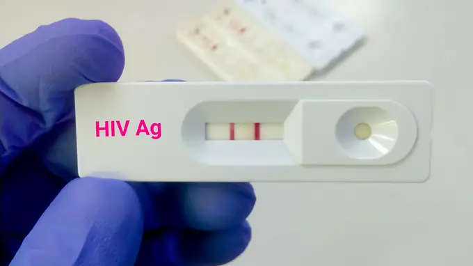艾滋病检测结果不告知配偶？早有共识，勿以偏概全 ｜ 九派时评